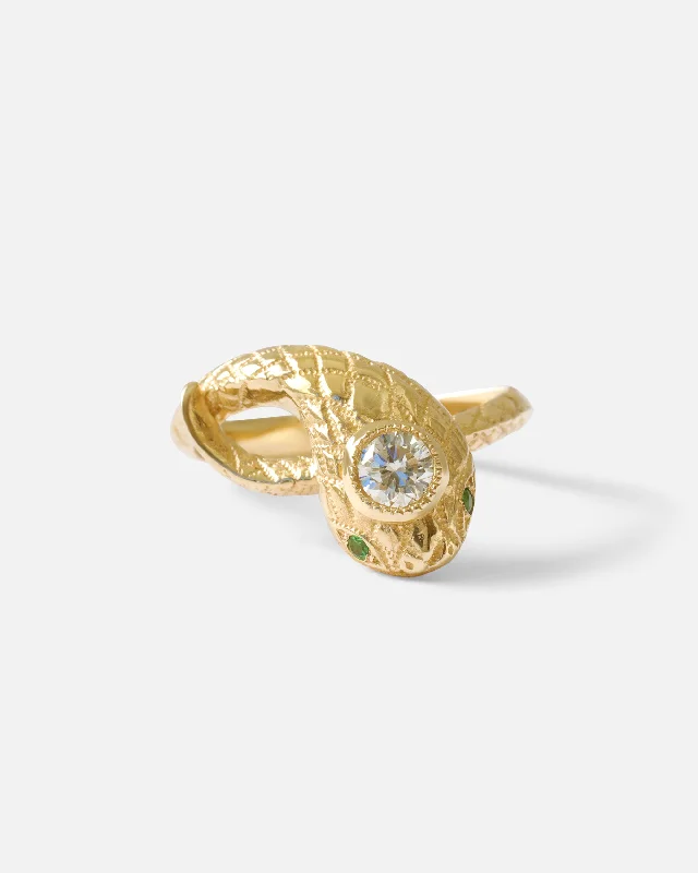 Ornata Ophidia Ring / White Diamond