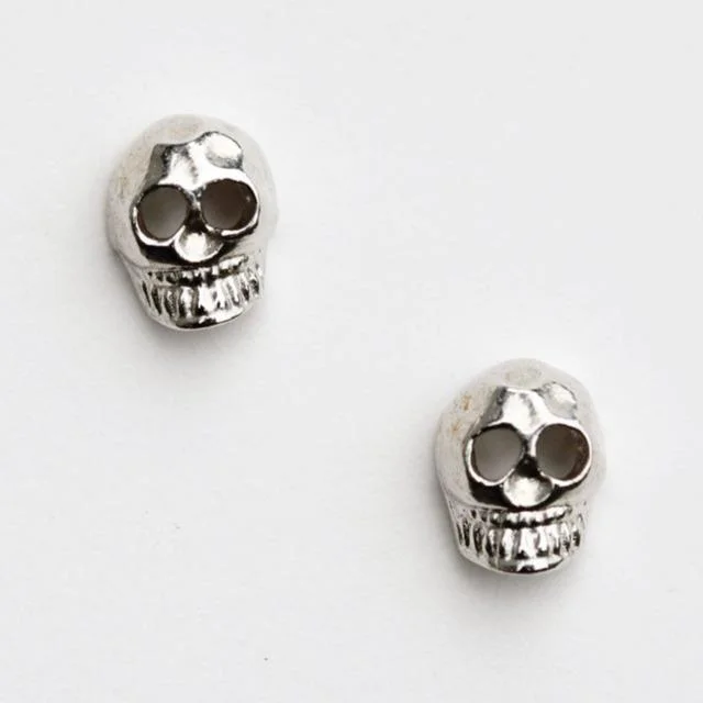 Memento Mori Posts in Silver