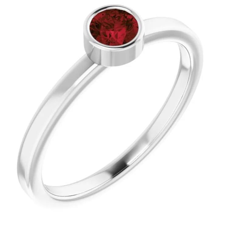 Platinum 4 mm Natural Mozambique Garnet Ring