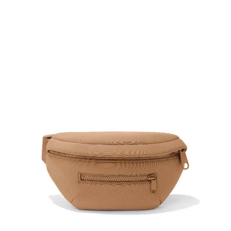 Ace Fanny Pack in Camel