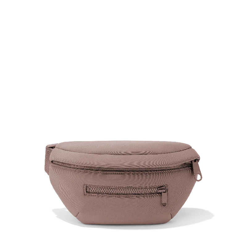 Ace Fanny Pack in Dune