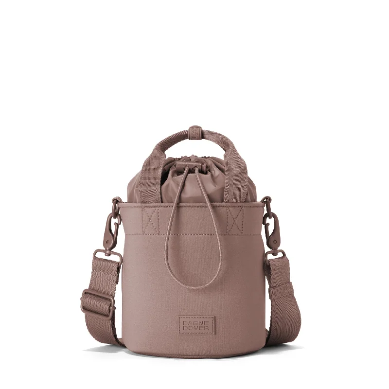 Nico Bucket Bag in Dune