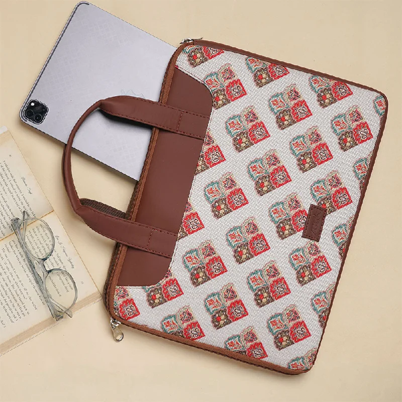 Seashell Motif White L-Zippered Laptop Sleeve