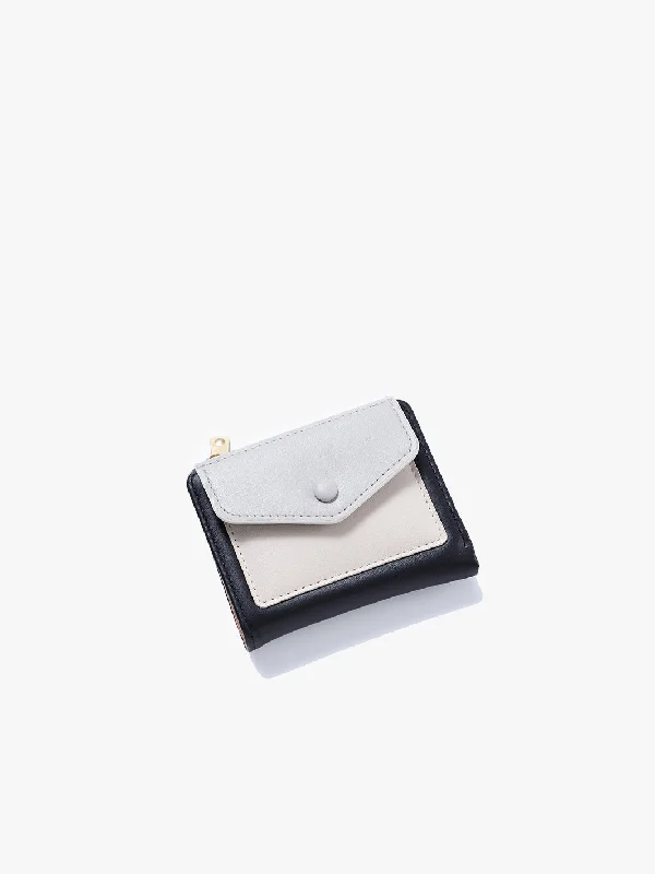 Vintage Clamshell Mini Wallet